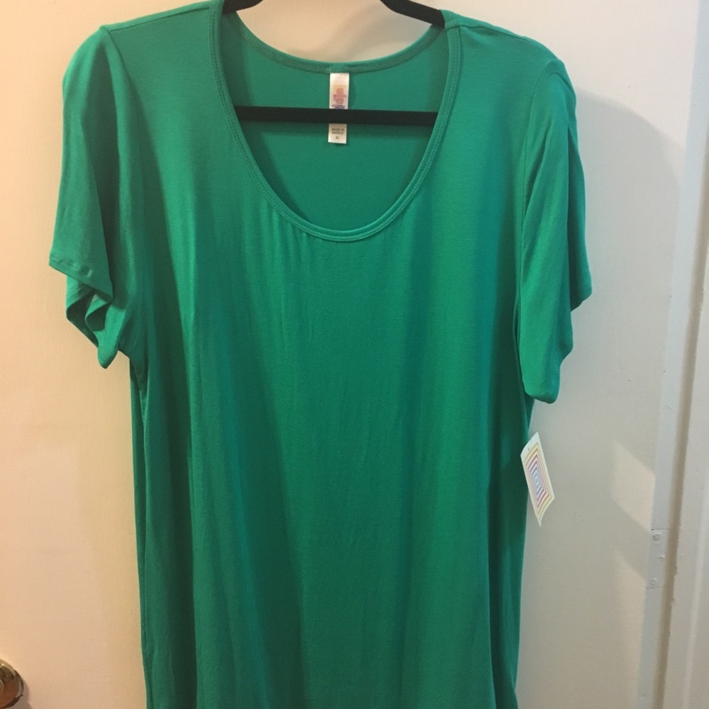 NWT SOLID XL Classic Tee!